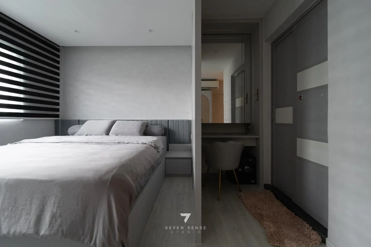 670 Woodlands Dr 71 by 7 Sense Studio, view 16