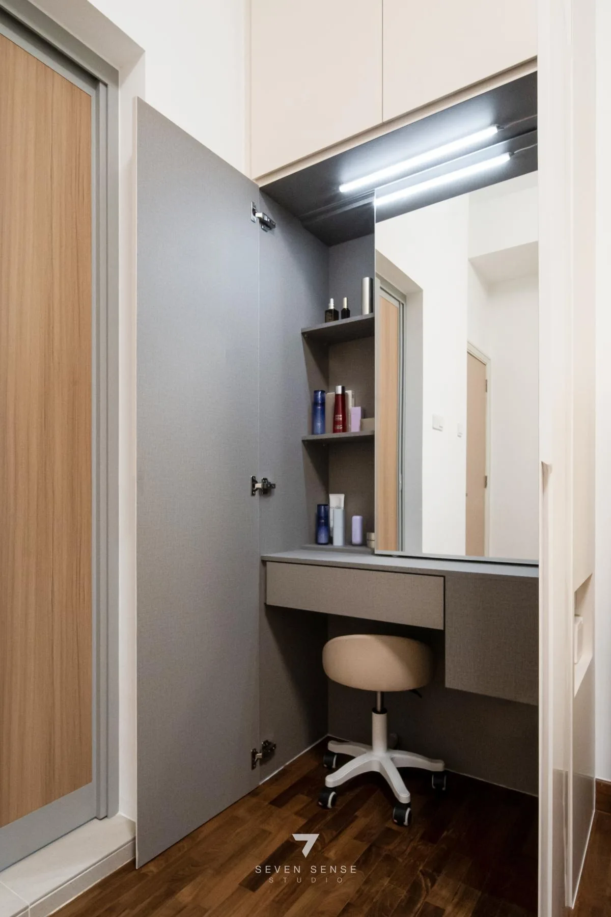 Hazel Park Condo by 7 Sense Studio, view 13