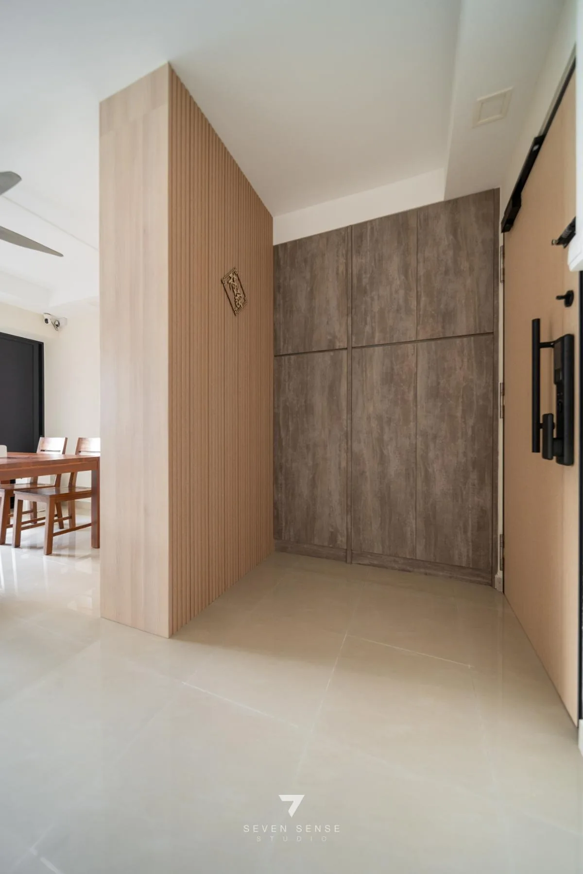 455 Hougang Avenue 10 by 7 Sense Studio, view 2