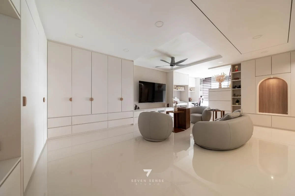 670 Woodlands Dr 71 by 7 Sense Studio, view 2