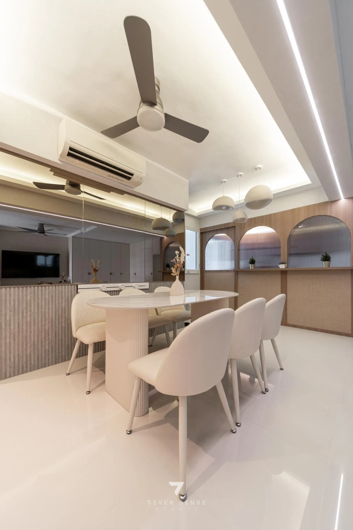 670 Woodlands Dr 71 by 7 Sense Studio, view 5
