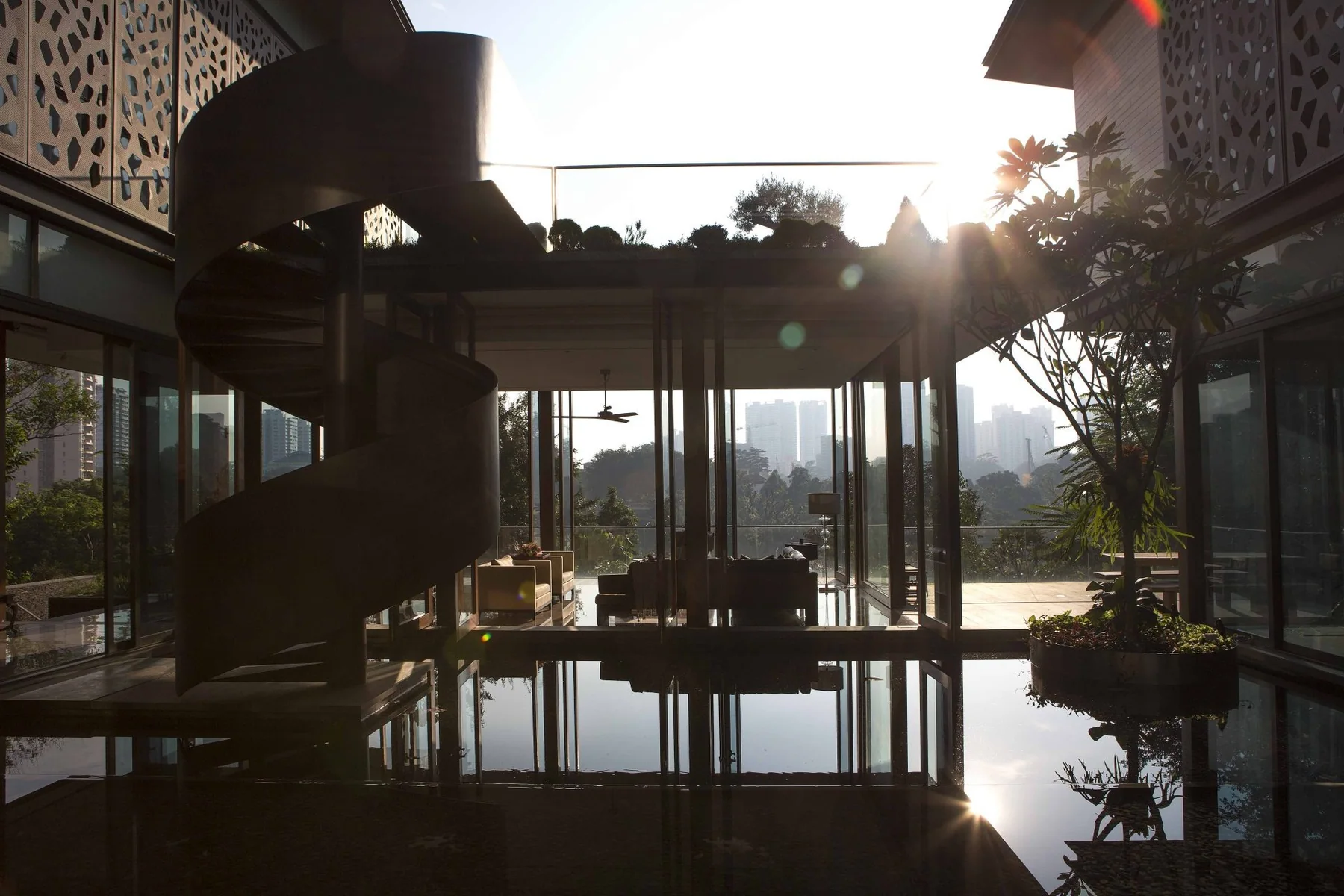 AR43%20Architects%20 %20Hillside%20House%20 %2022%20Olive%20Road%2015, Design Authority