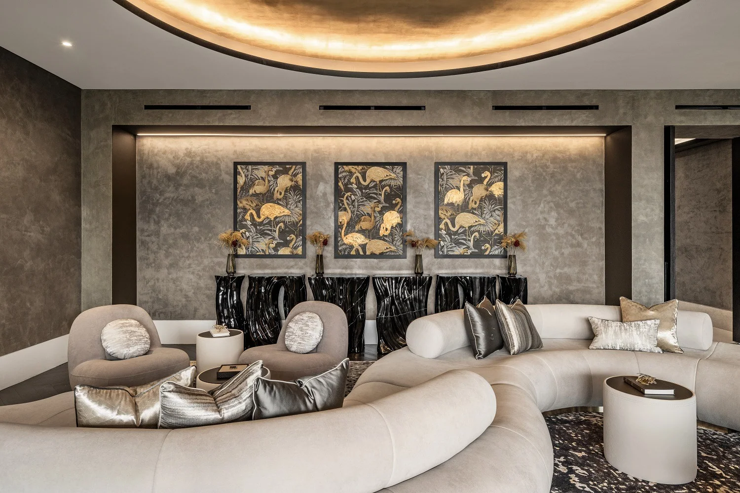 Aira Bar & Lounge by Designstudio MVH, view 3