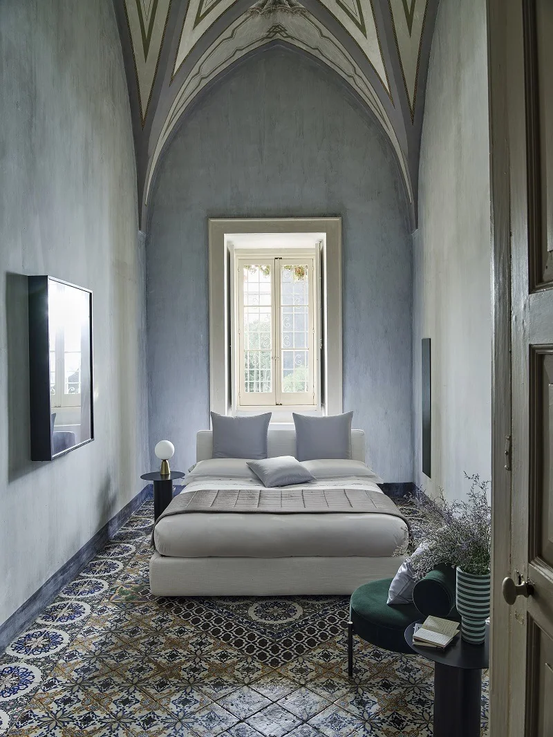 Ss22 Puglia Bed 6 Across Medallion Lace Silk Celestine 1, Design Authority