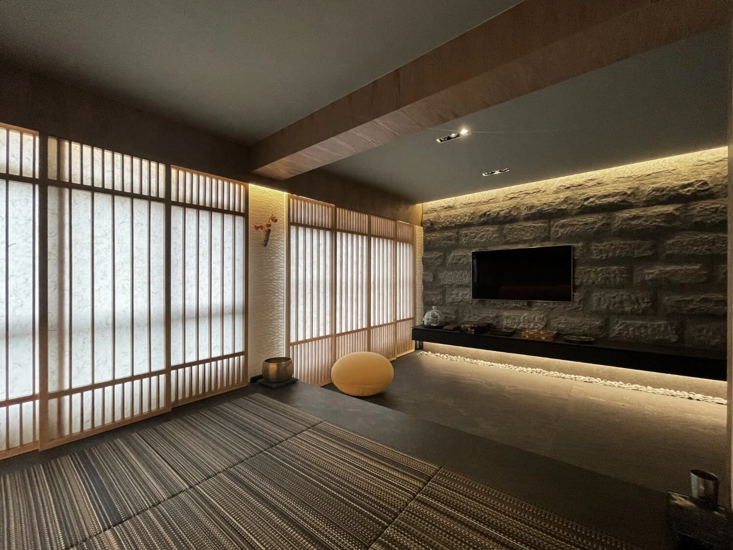 Bedok Studio Apartment by Metamorph Design, view 10