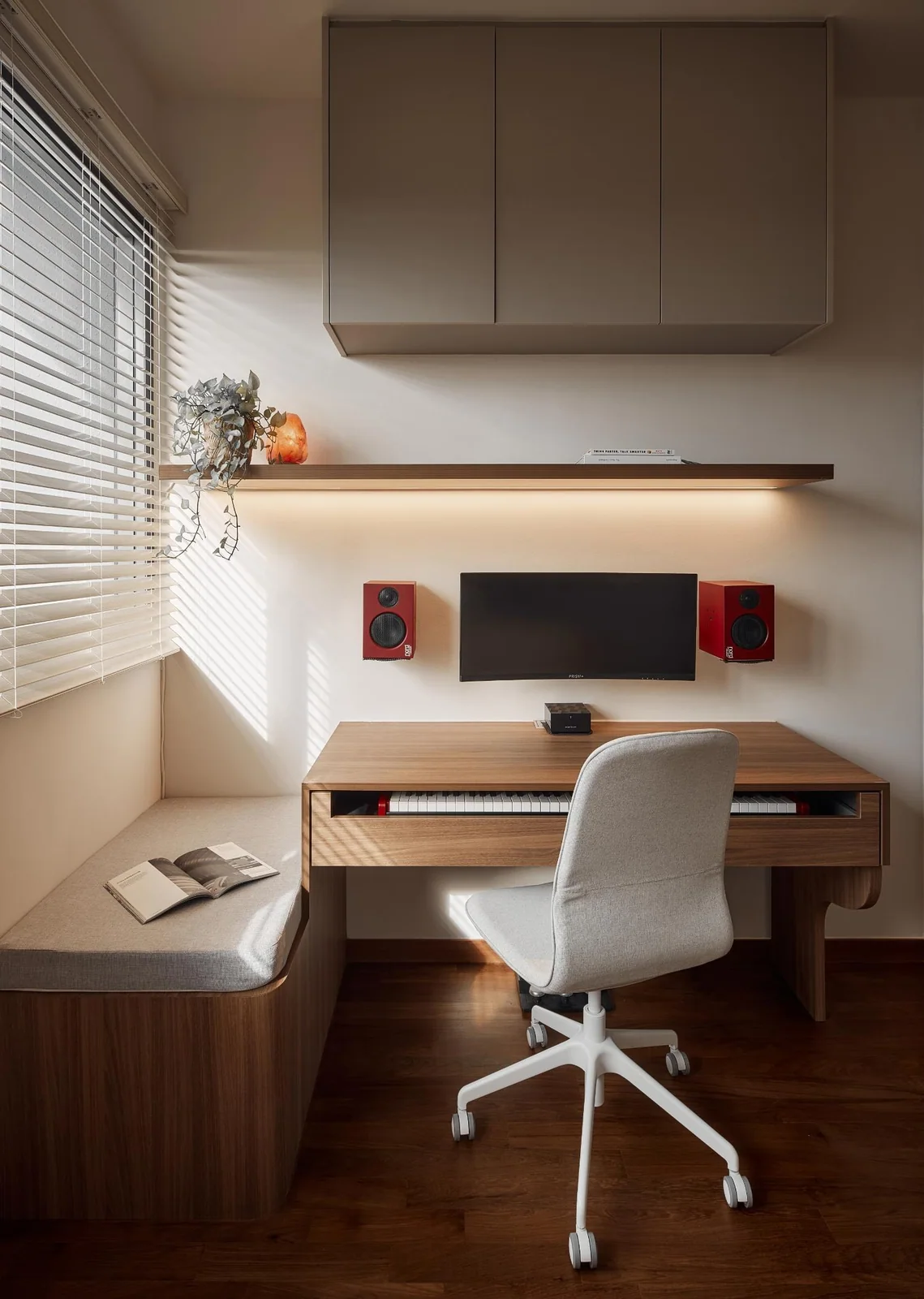 Ochre Retreat @ Stirling Road by MYNMYN Studio, view 25