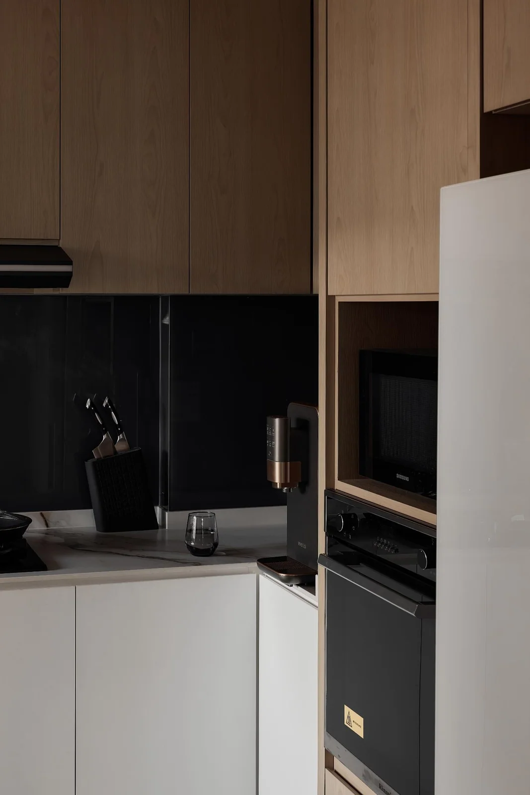 Equinox Elegance @ Compassvale by MYNMYN Studio, view 12
