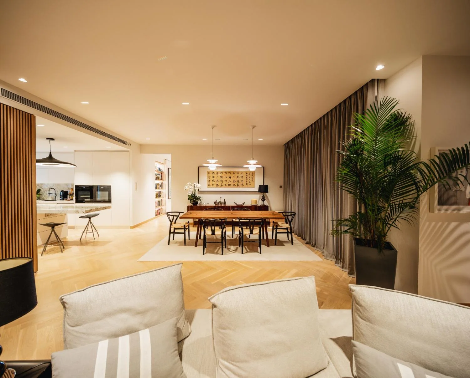 Fine Art @ Ardmore Park by MYNMYN Studio, view 4