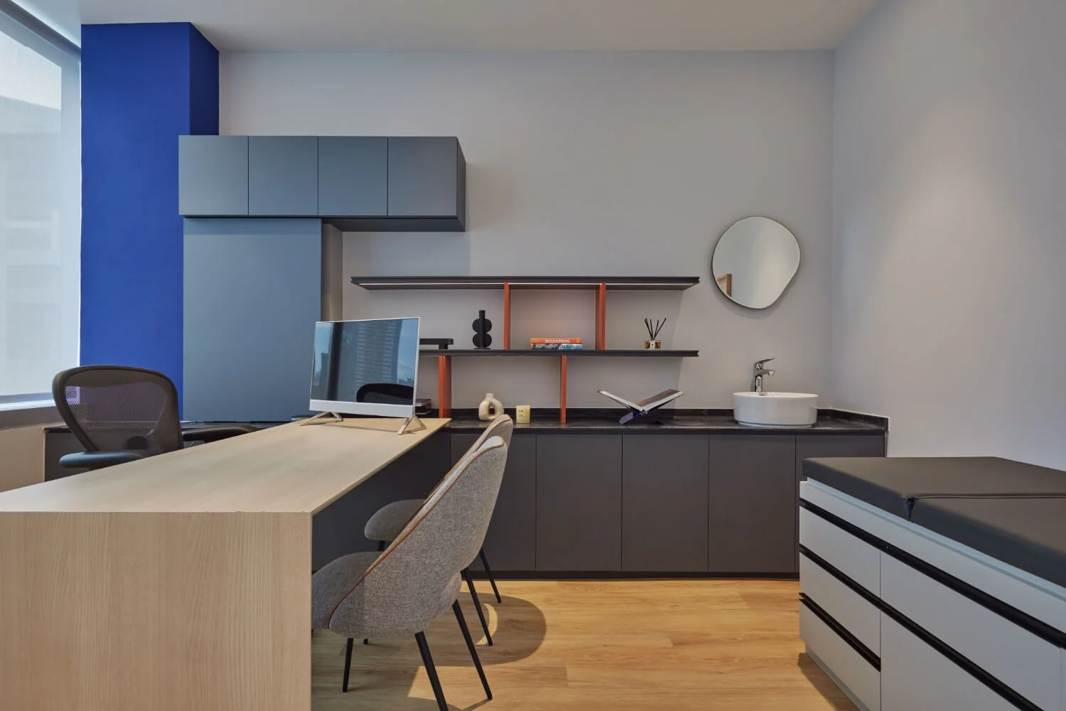 Altius Clinic by Nanas Design, view 1
