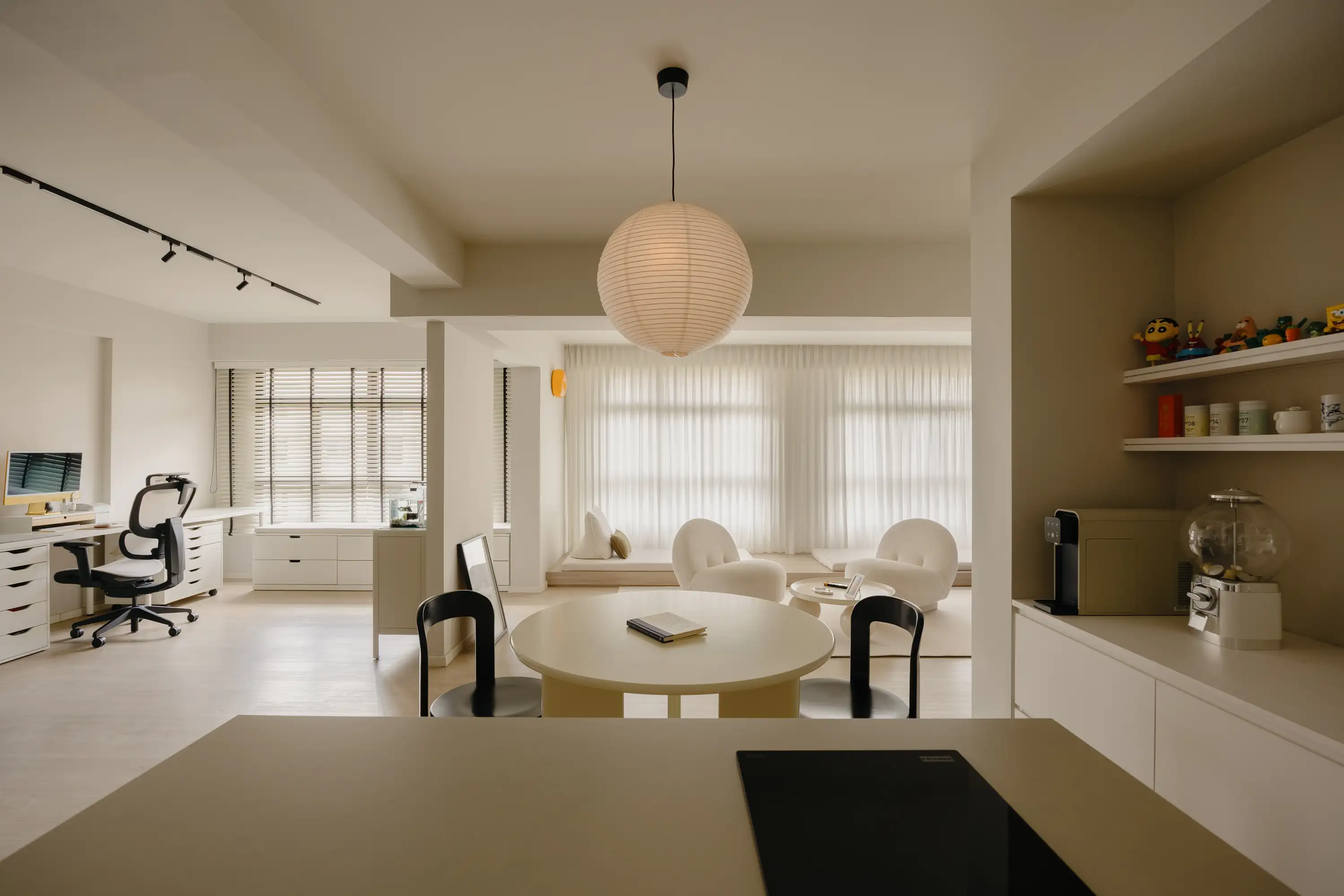 Open-plan Tengah home by Salt Studio