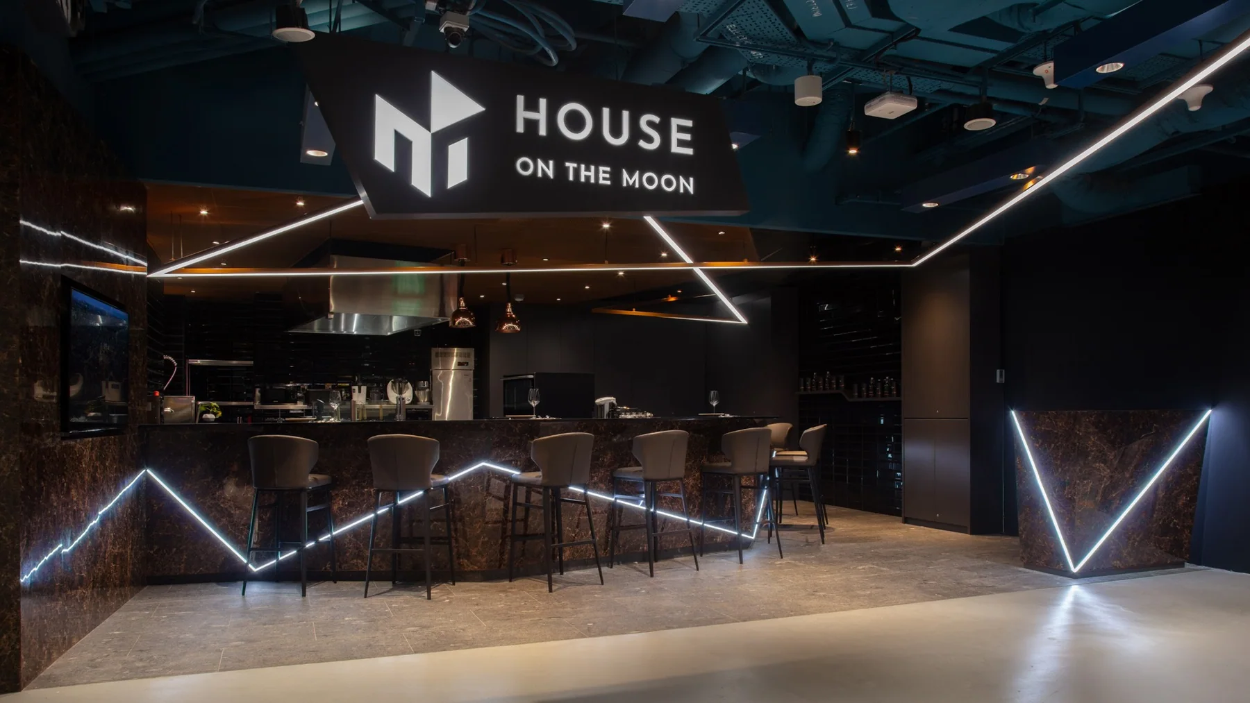 House on the Moon(GRiD Mall) by SODA®Spirit Of Design Analogy, view 3