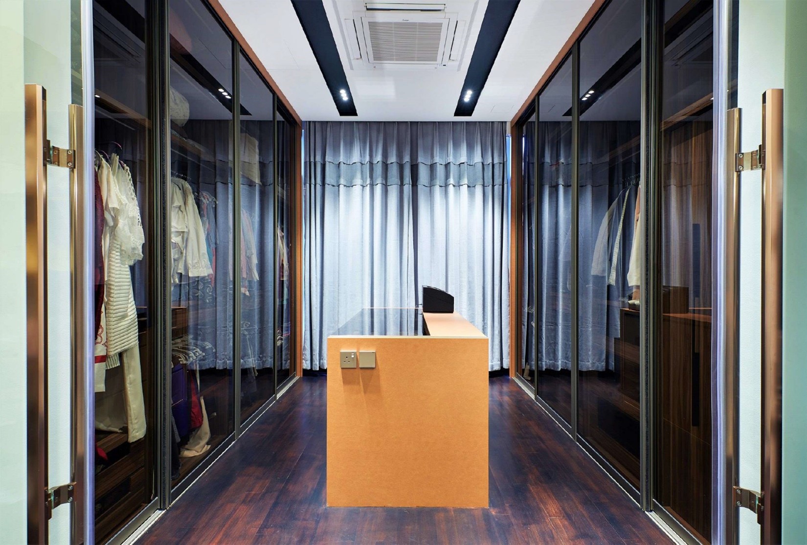 Wardrobe By Divine AND Dynamic Pte Ltd, Design Authority